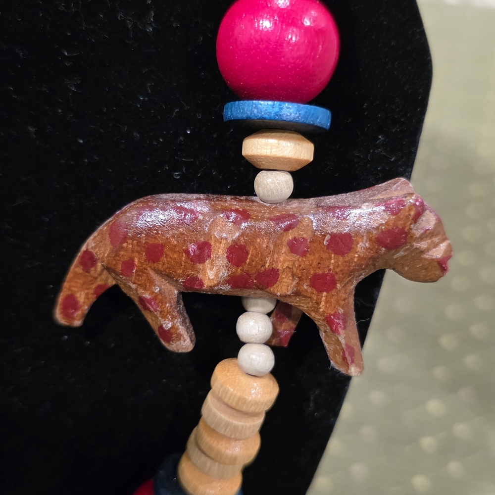 Vintage African Carved Wood Safari Animal Necklace Giraffe Cheetah - Picture 2 of 5